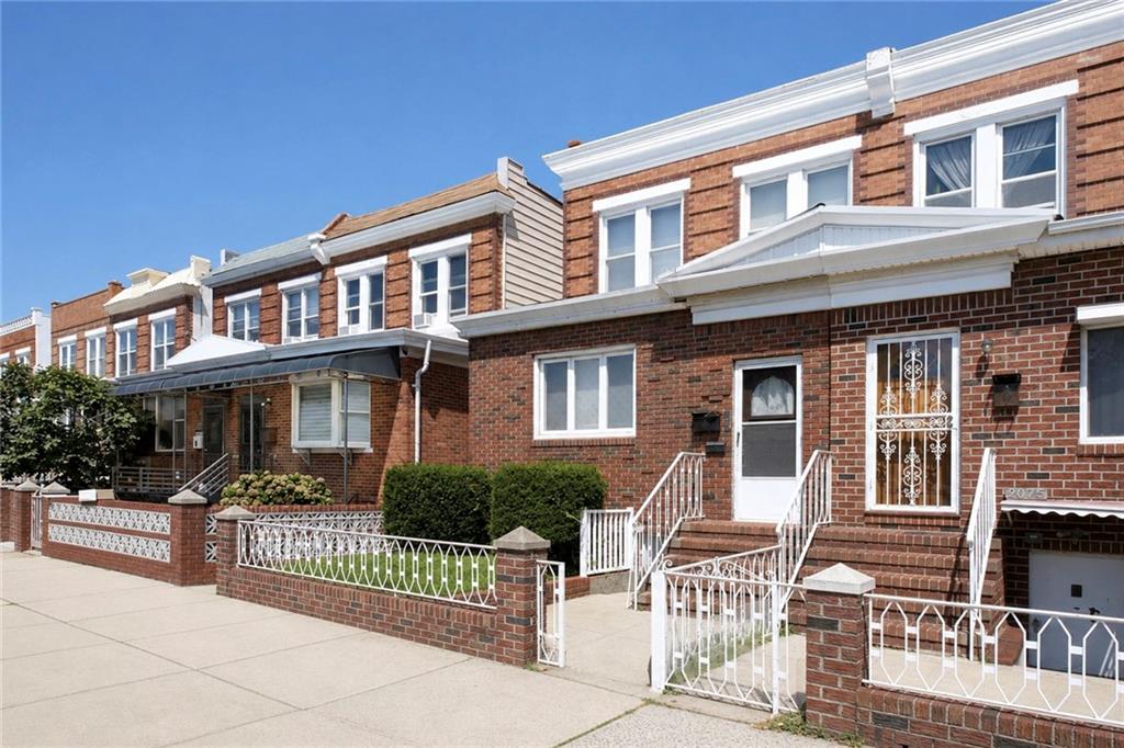 2073 65th Street Image 2