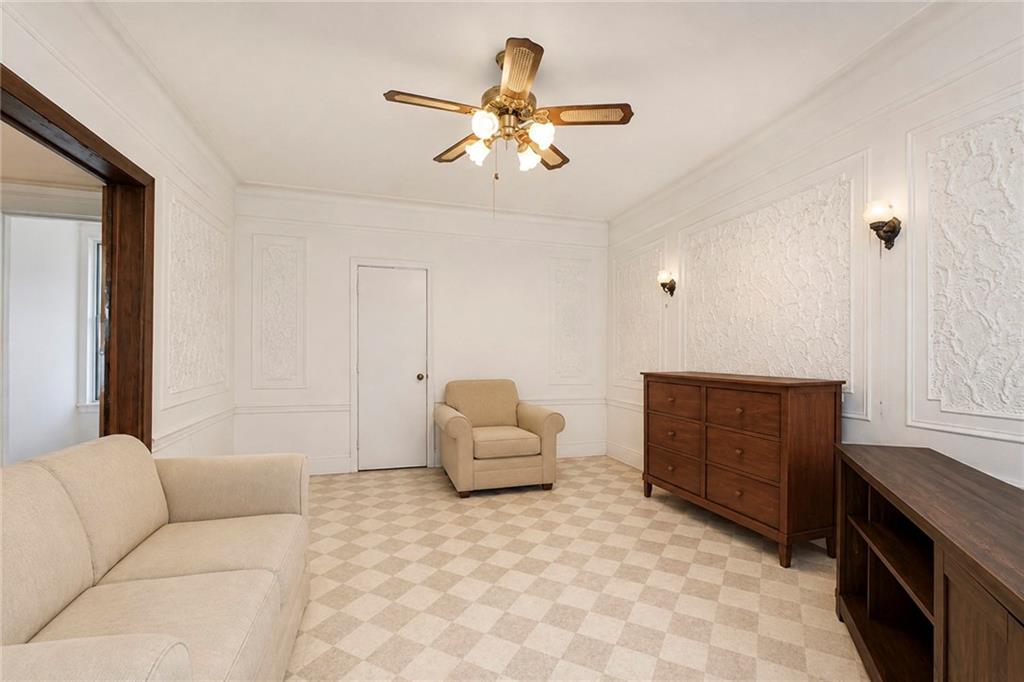 2073 65th Street Image 4