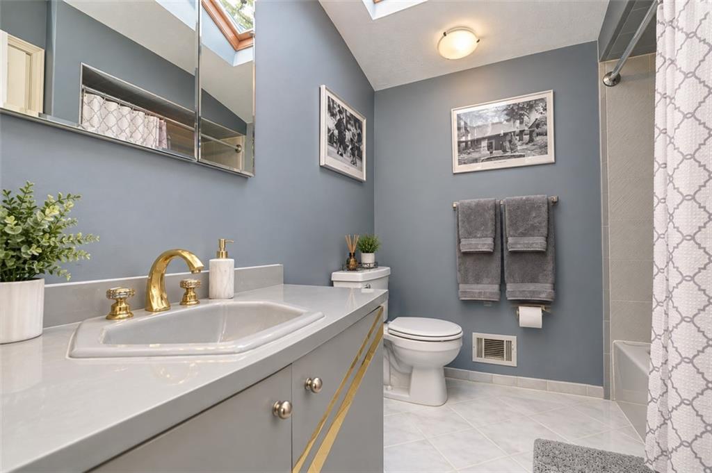 54 Stern Court, Staten  Island, New York, 10308 image 20