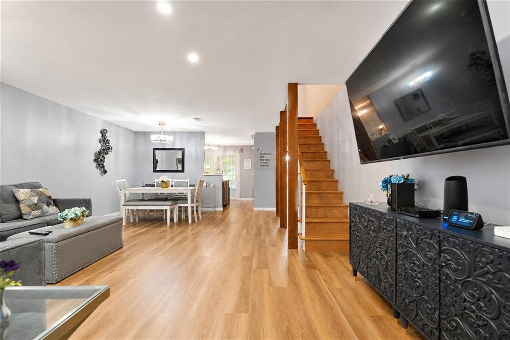 60 Stone Lane 107E, Staten  Island, New York, 10314