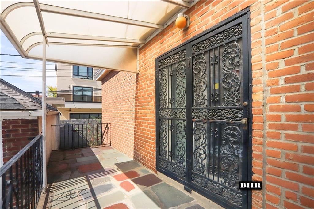 272 Exeter Street, Brooklyn, New York, 11235 image 16