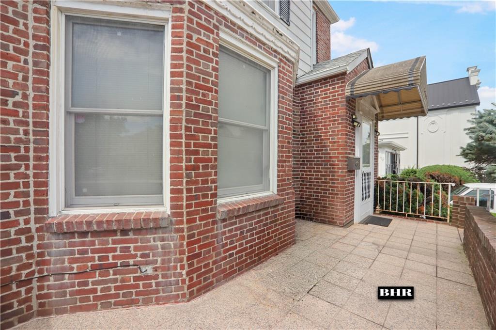 272 Exeter Street Image 2