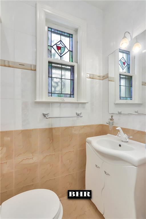 272 Exeter Street, Brooklyn, New York, 11235 image 24