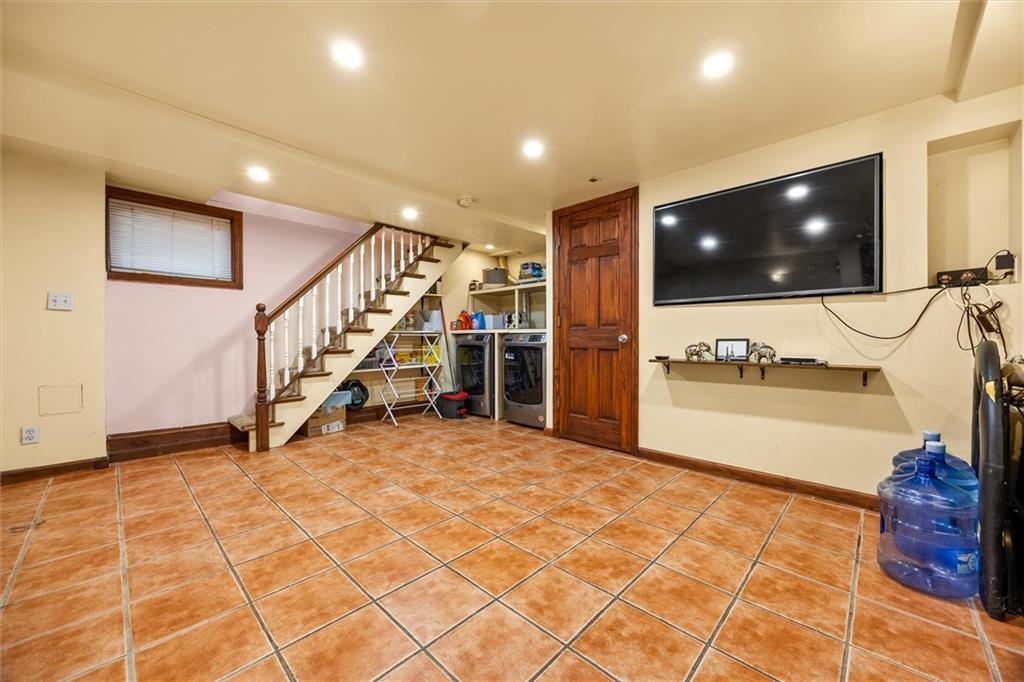 67-31 52nd Road, Maspeth, New York, 11378 image 31