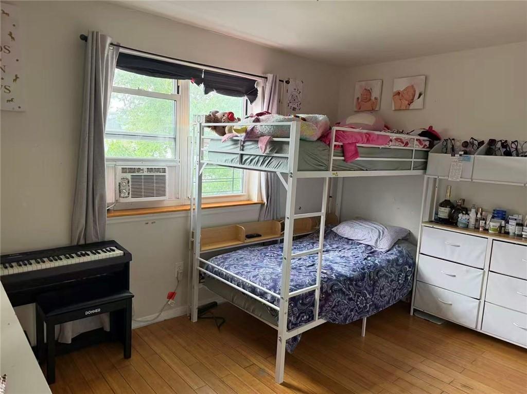 19 Emeric Court, Staten  Island, New York, 10303 image 9