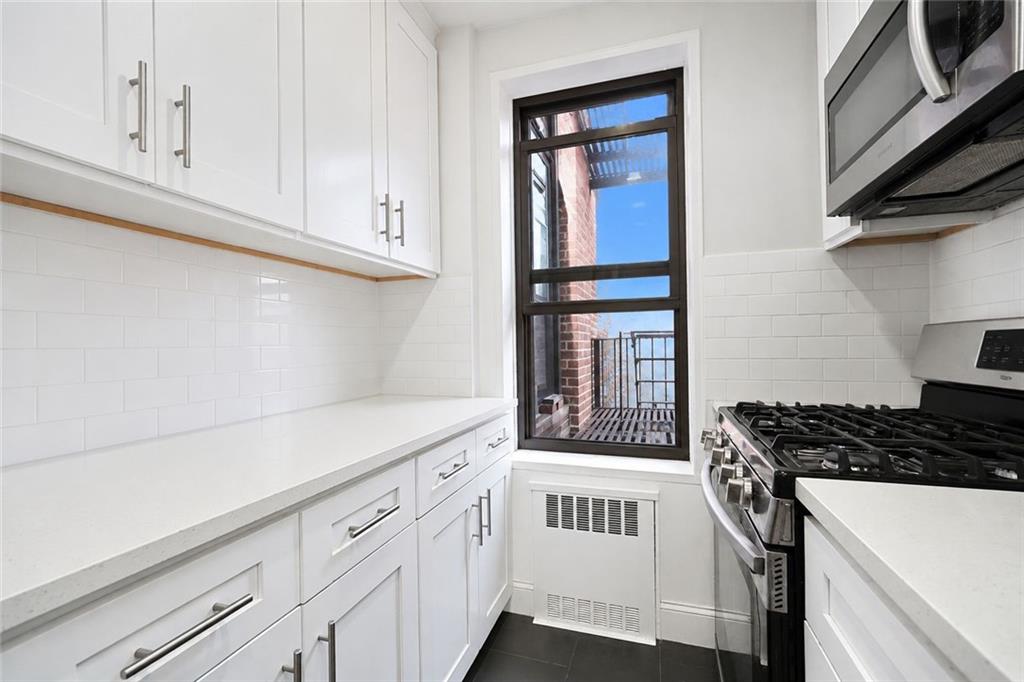 9040 Fort Hamilton Parkway 6c, Brooklyn, New York, 11209