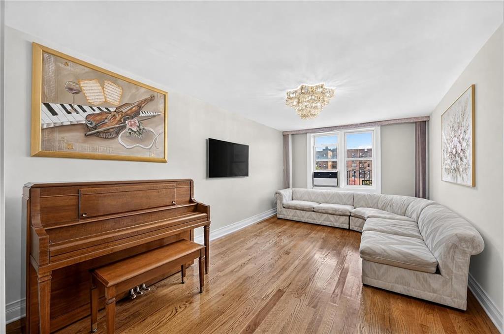 2427 East 29th Street 3G Image 5