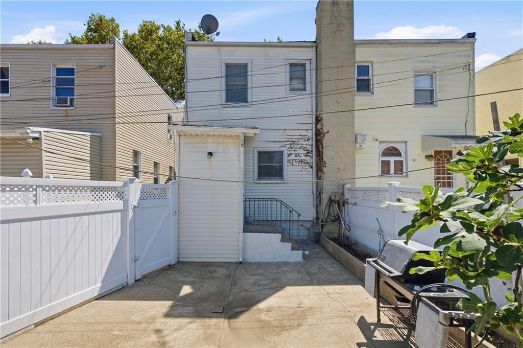 5711 Avenue L Image 2