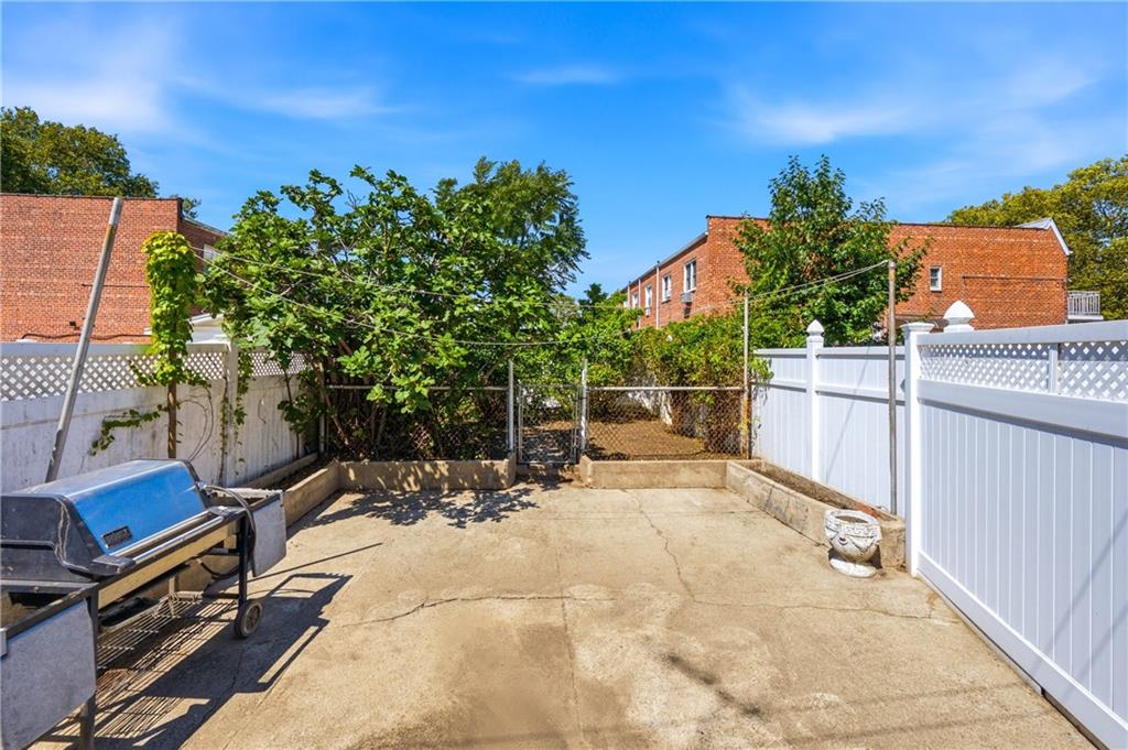 5711 Avenue L, Brooklyn, New York, 11234