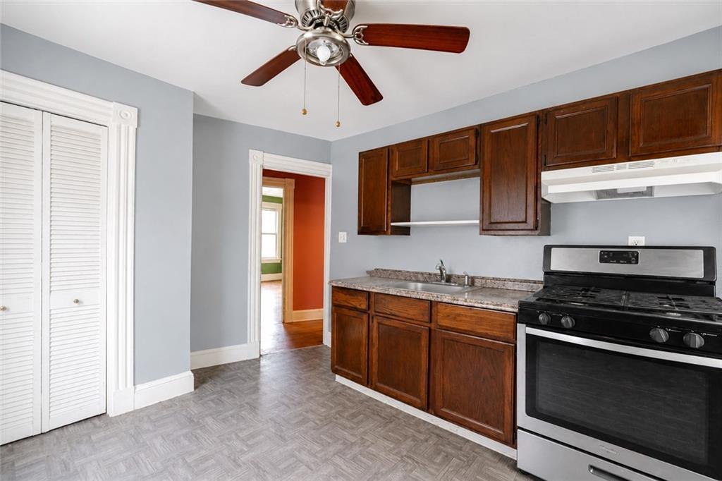 65 Saint Stephens Place, Staten  Island, New York, 10306 image 15