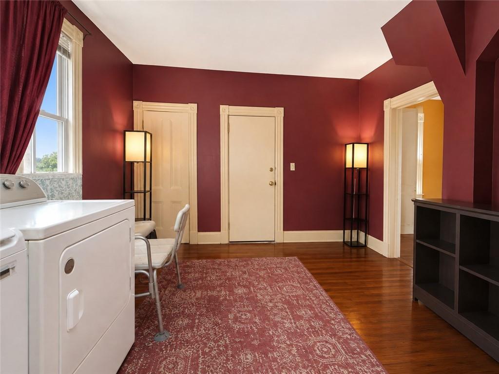 65 Saint Stephens Place, Staten  Island, New York, 10306 image 6