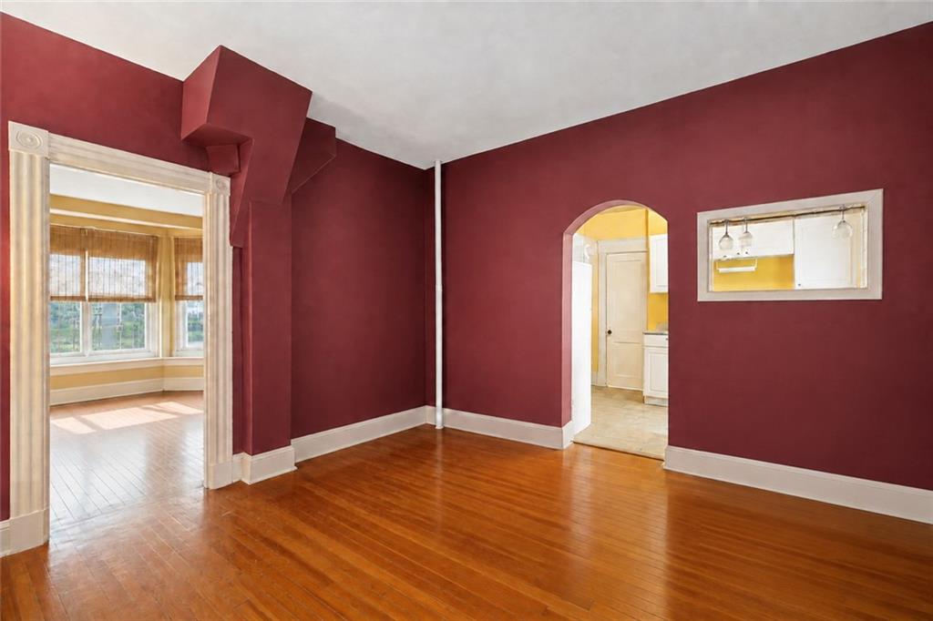 65 Saint Stephens Place, Staten  Island, New York, 10306 image 7