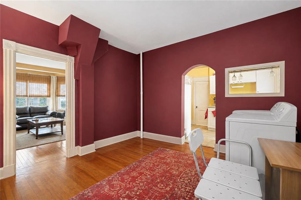 65 Saint Stephens Place, Staten  Island, New York, 10306 image 8