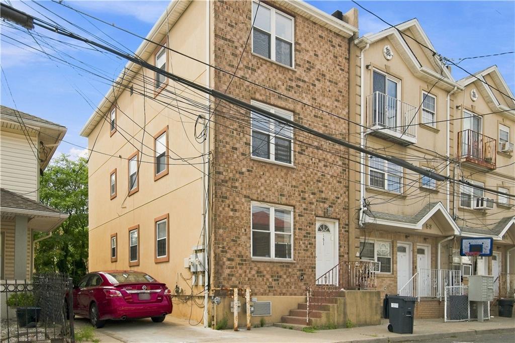 151 Beach 27th Street Image 2