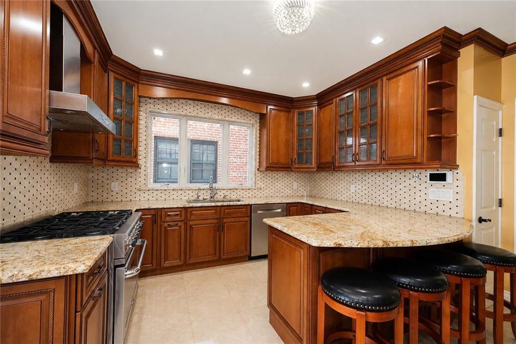 1821 Burnett Street, Brooklyn, New York, 11229 image 21