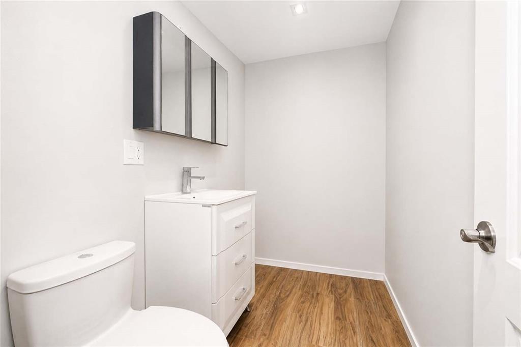 1821 Burnett Street, Brooklyn, New York, 11229 image 26