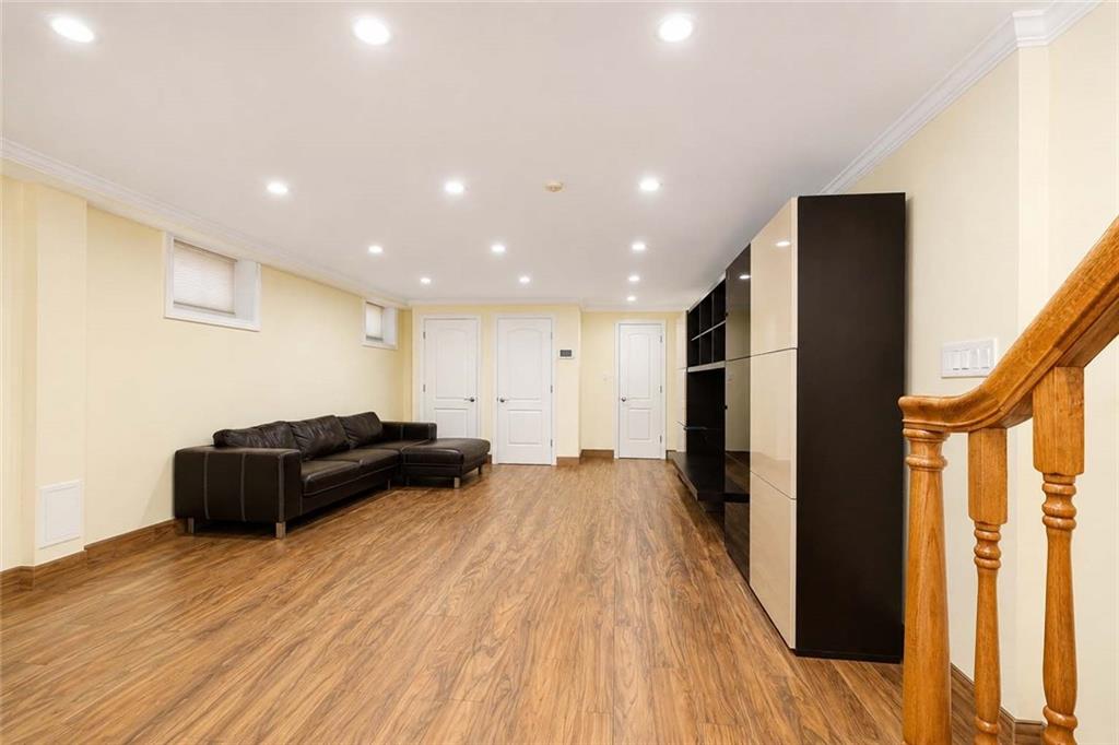 1821 Burnett Street, Brooklyn, New York, 11229 image 33