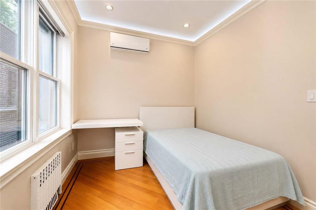 1821 Burnett Street, Brooklyn, New York, 11229 image 36