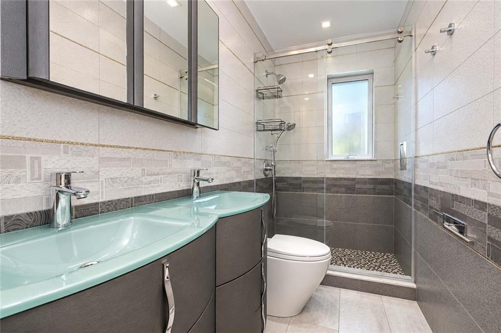 1821 Burnett Street, Brooklyn, New York, 11229 image 37