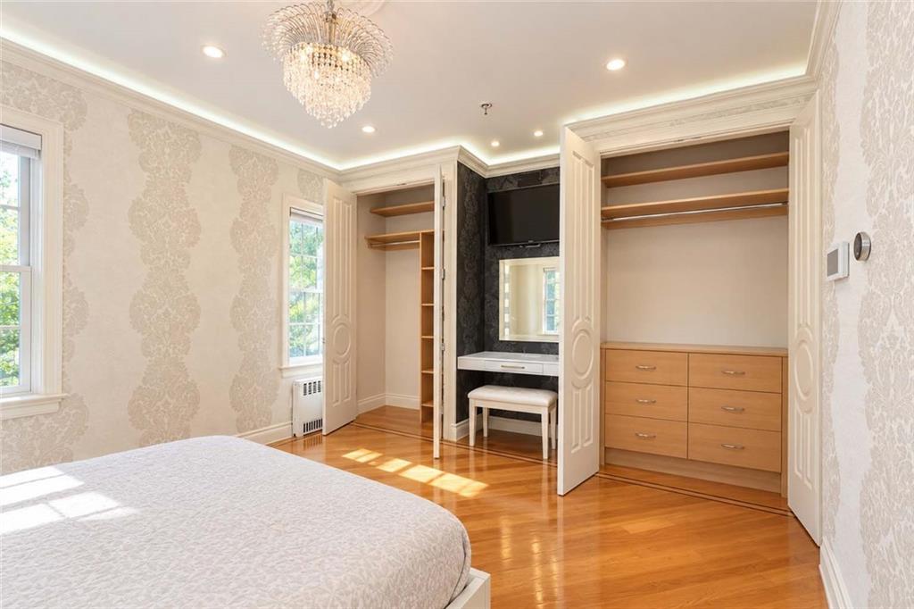 1821 Burnett Street, Brooklyn, New York, 11229 image 44
