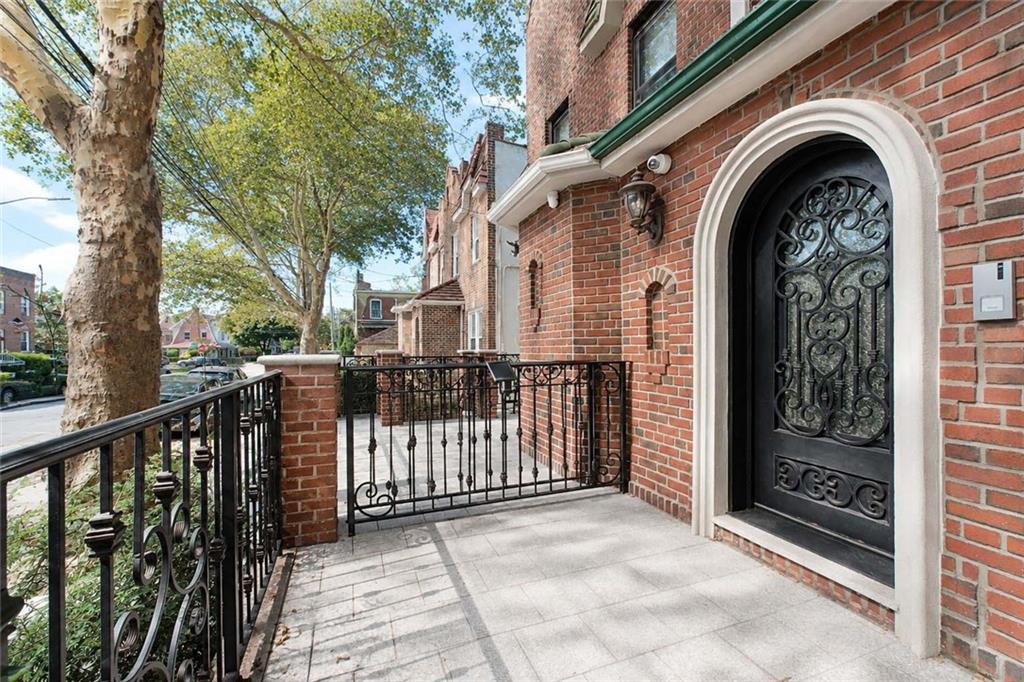 1821 Burnett Street, Brooklyn, New York, 11229 image 8