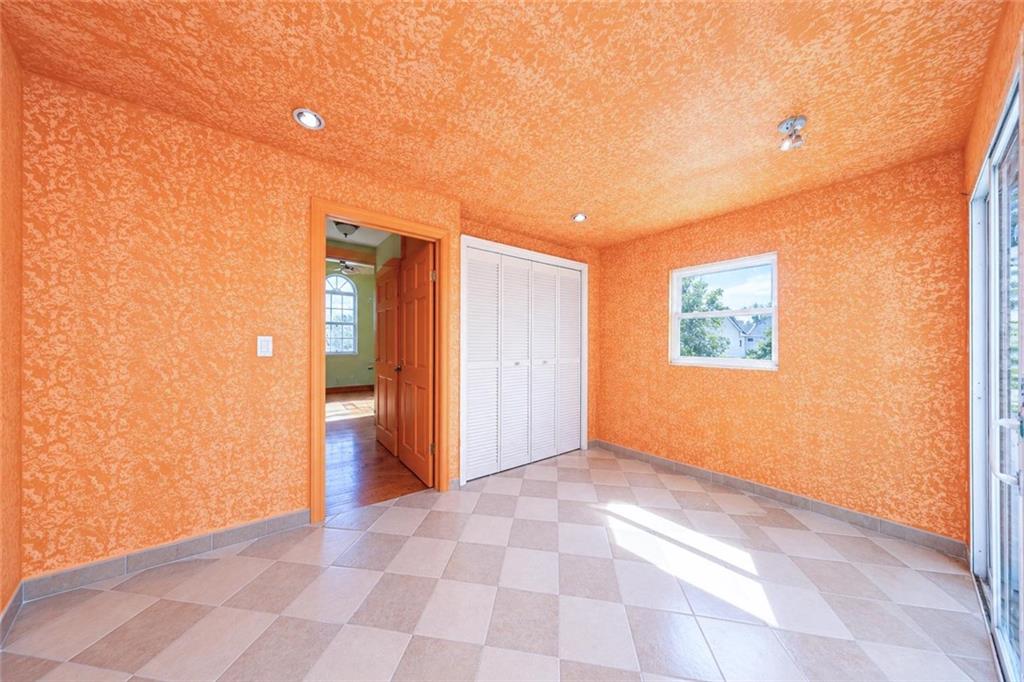 327 Allen Avenue, Brooklyn, New York, 11229 image 12