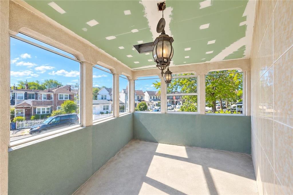 327 Allen Avenue, Brooklyn, New York, 11229 image 15