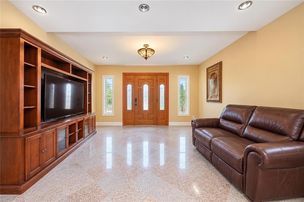 327 Allen Avenue Image 3
