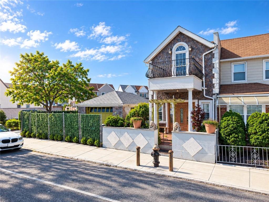 327 Allen Avenue, Brooklyn, New York, 11229 image 22