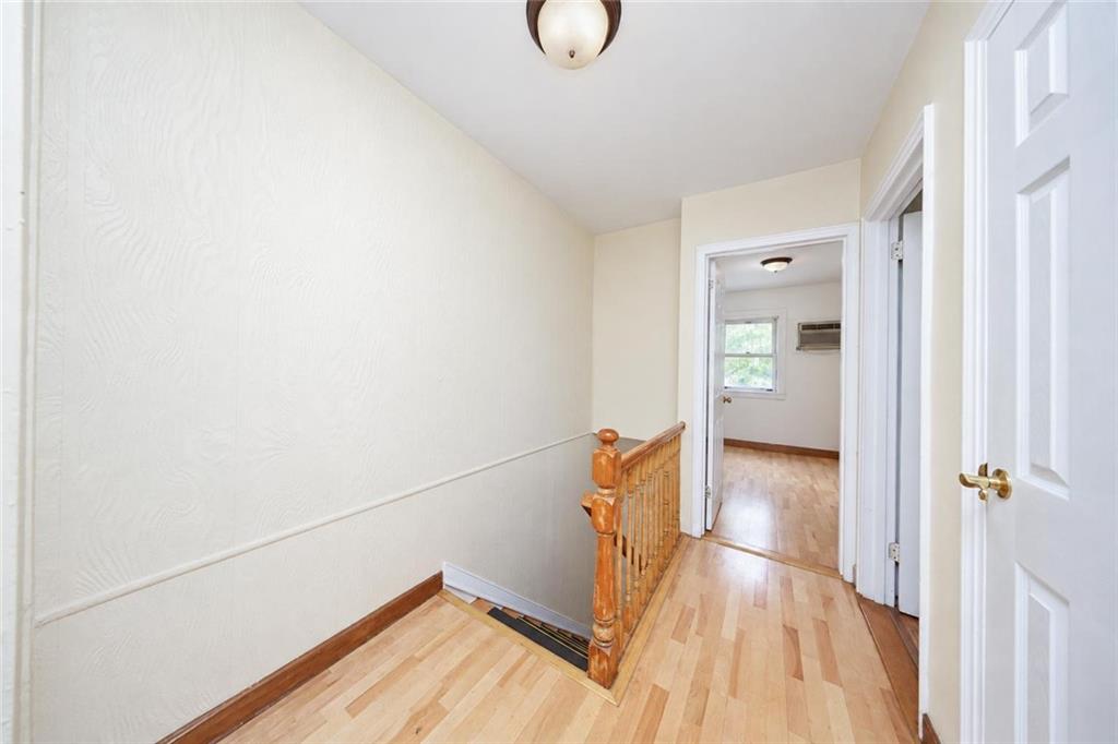124 Brightwater Court Image 4