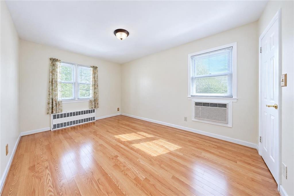 124 Brightwater Court, Brooklyn, New York, 11235 image 16