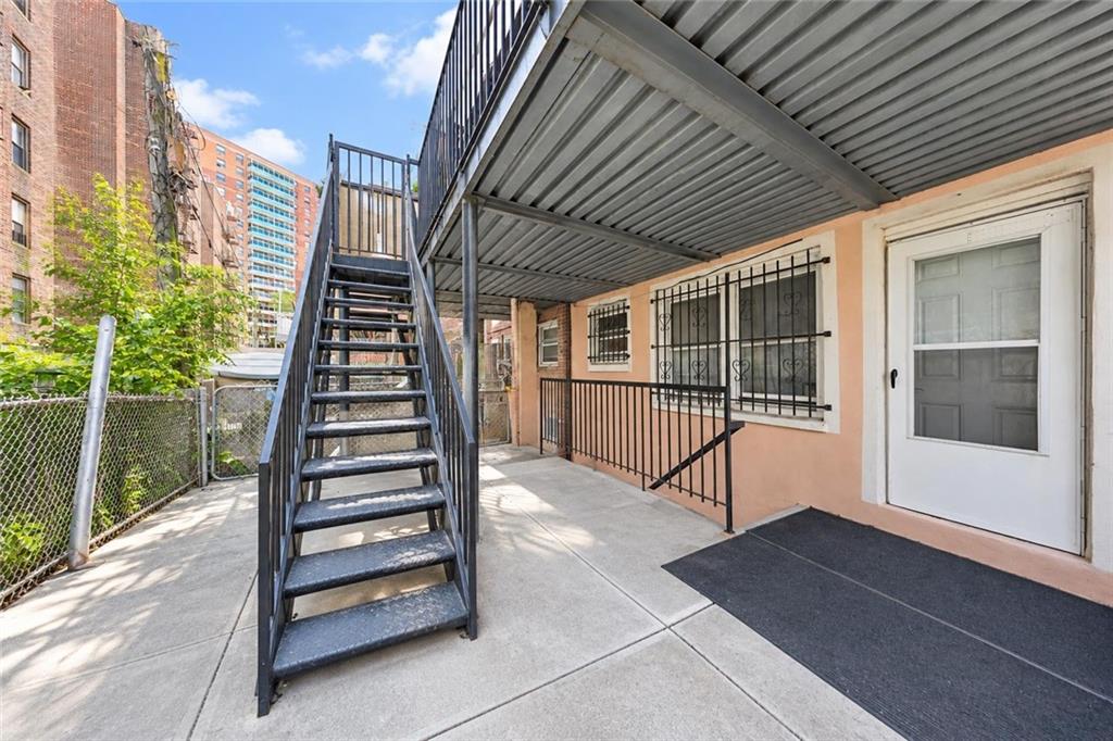 124 Brightwater Court, Brooklyn, New York, 11235 image 22