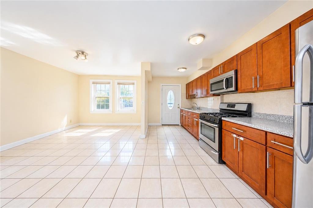 124 Brightwater Court, Brooklyn, New York, 11235 image 13