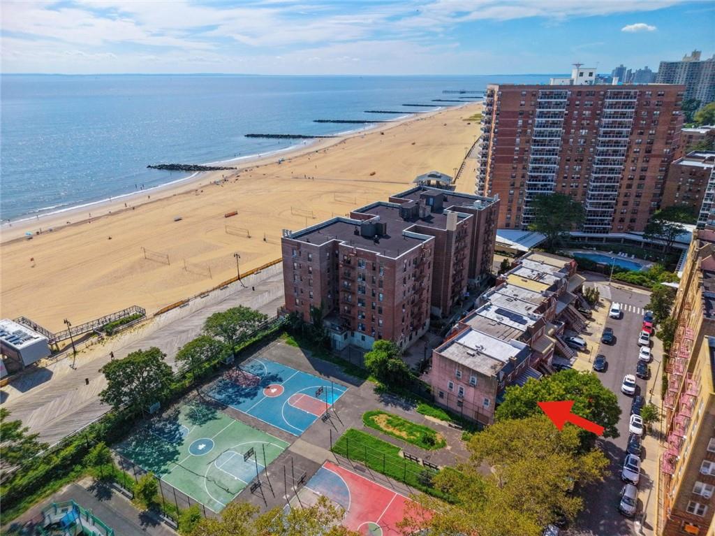 124 Brightwater Court, Brooklyn, New York, 11235 image 32