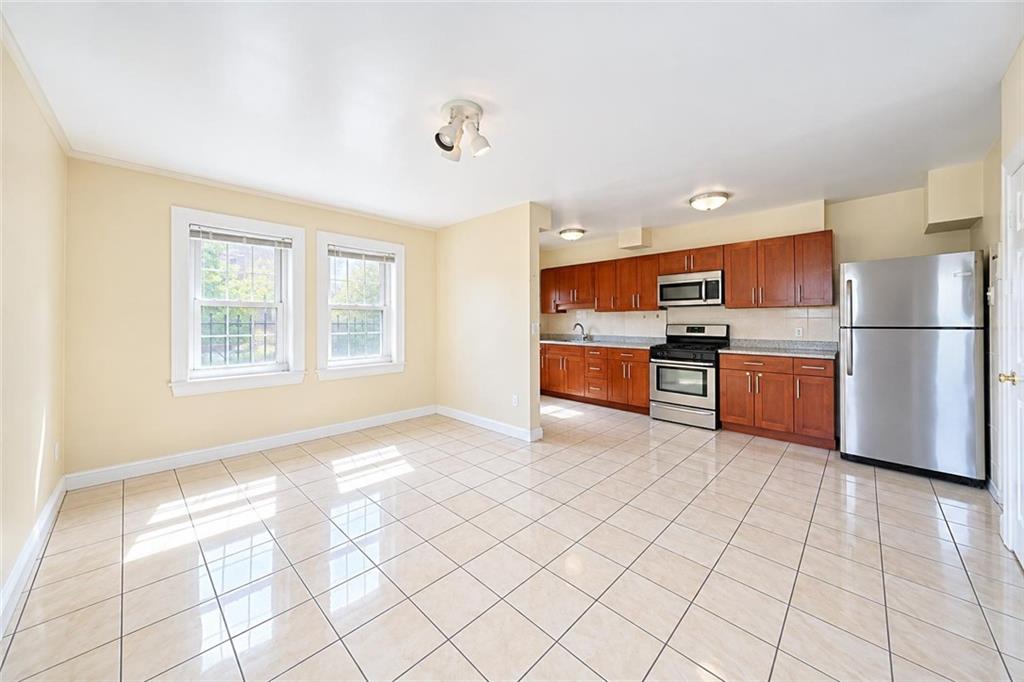 124 Brightwater Court, Brooklyn, New York, 11235 image 11
