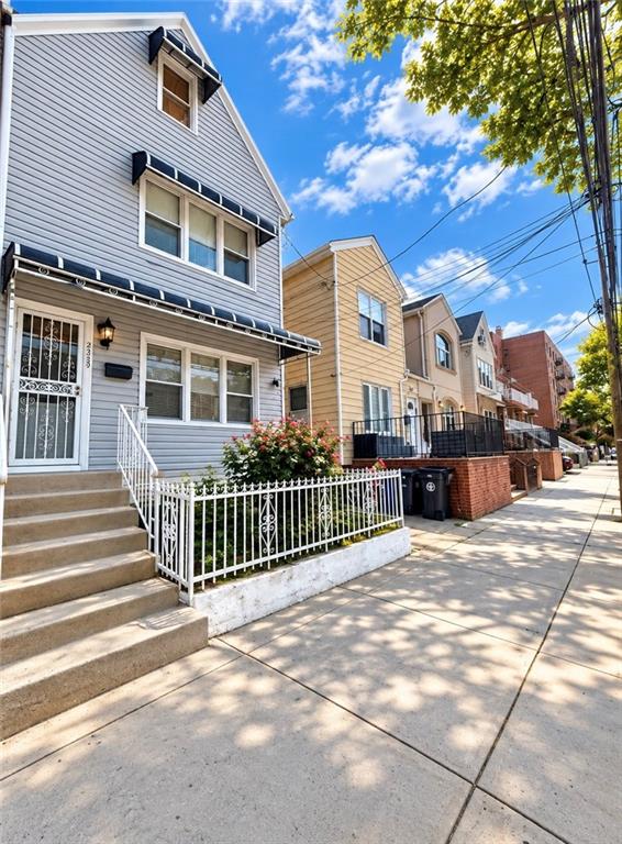 2339 East 13th Street Image 2
