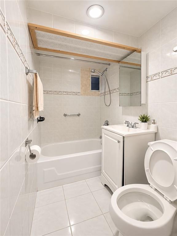 2339 East 13th Street, Brooklyn, New York, 11229 image 18