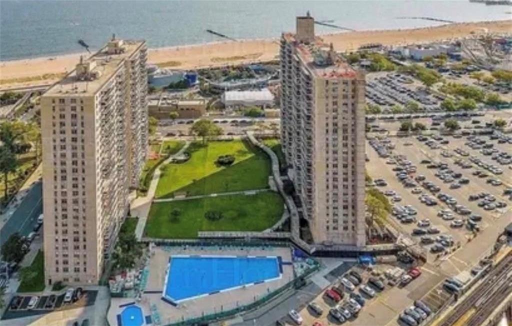 501 Surf Avenue 18H Image 3