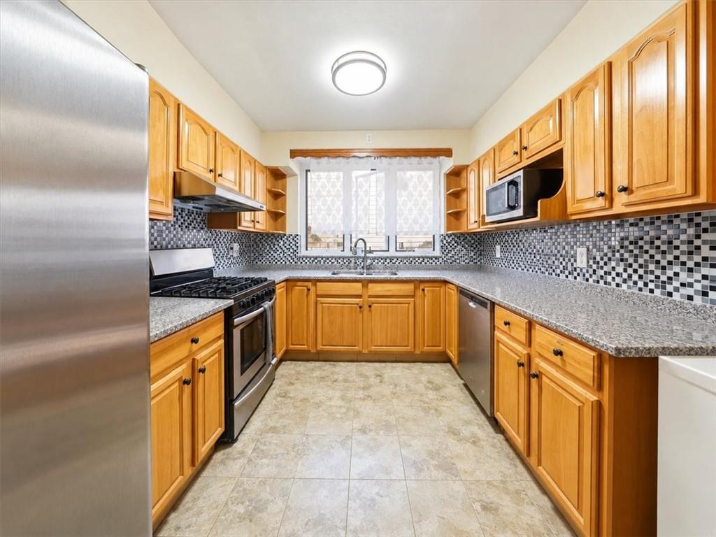 212 Ave M Avenue, Brooklyn, New York, 11230 image 14