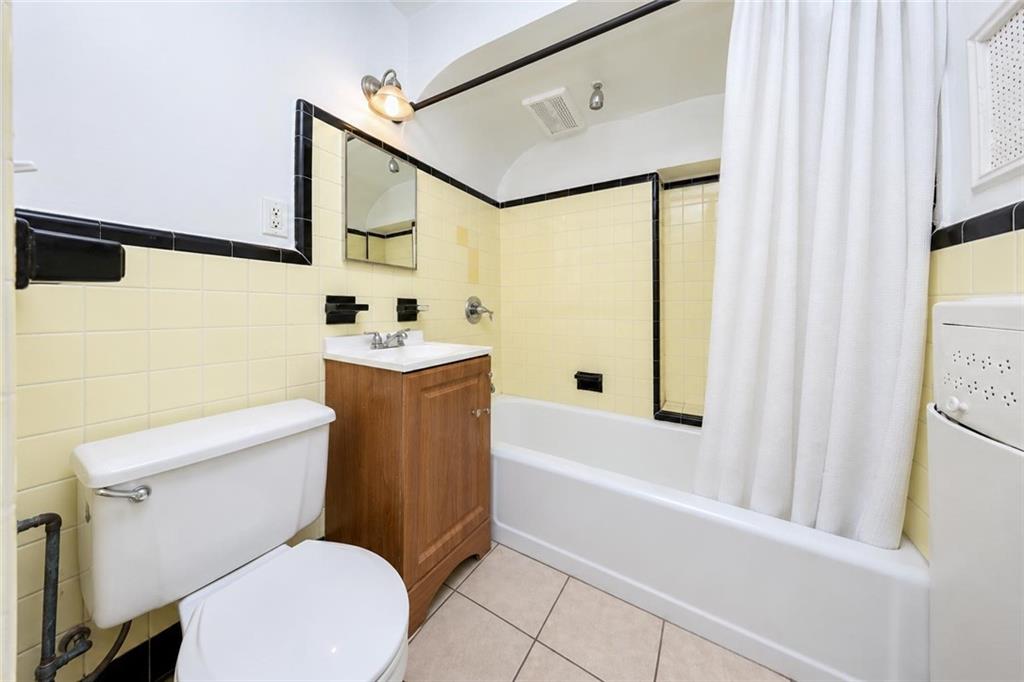 2345 East 26th Street, Brooklyn, New York, 11229 image 20