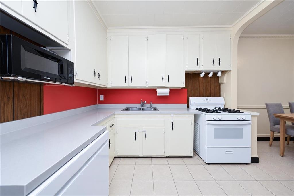 2345 East 26th Street, Brooklyn, New York, 11229 image 9