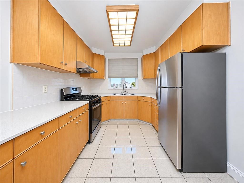 2453 Coyle Street, Brooklyn, New York, 11235 image 18