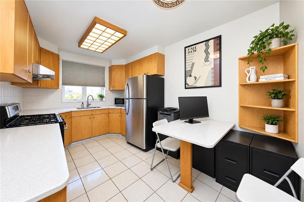 2453 Coyle Street, Brooklyn, New York, 11235 image 19