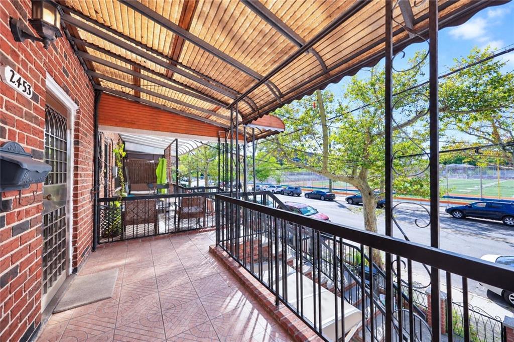 2453 Coyle Street Image 2