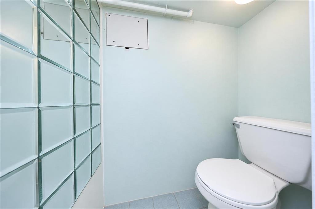 2453 Coyle Street, Brooklyn, New York, 11235 image 32