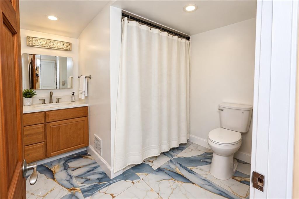 77 Beacon Court, Brooklyn, New York, 11229 image 13