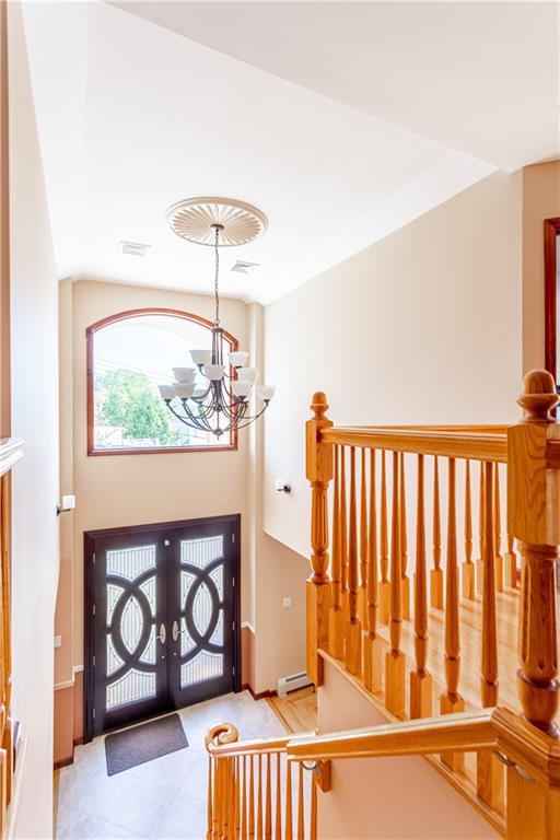 587 Ramona Avenue Image 4