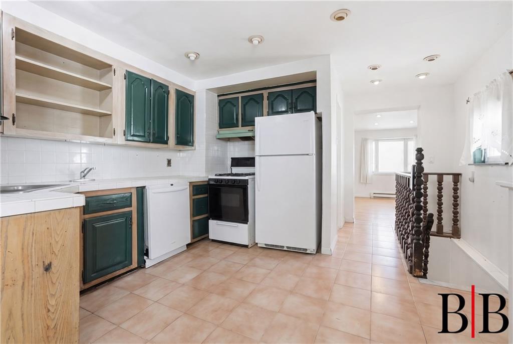 2062 East 72nd Street Image 5