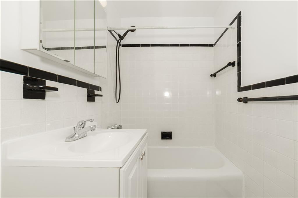 2475 East 11 Street 6C, Brooklyn, New York, 11235 image 18