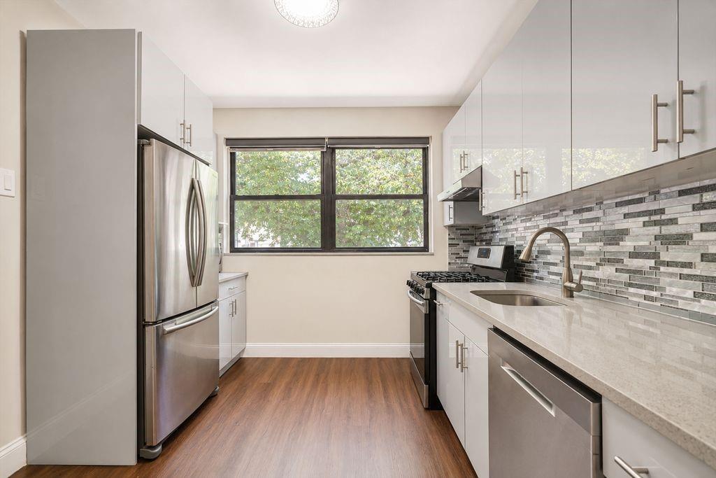 329 100th Street, Brooklyn, New York, 11209 image 12